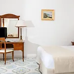 Syrene Hotel 4*