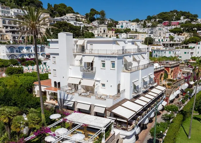 塞莱尼酒店 卡普里