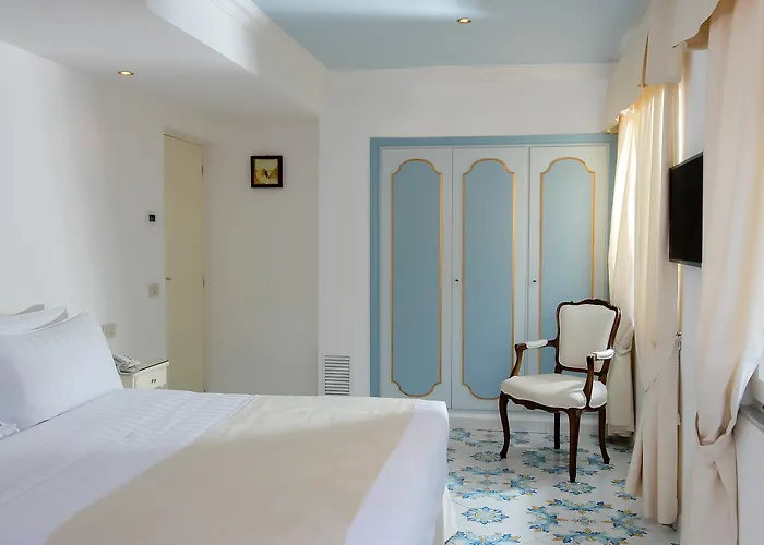 塞莱尼酒店 酒店