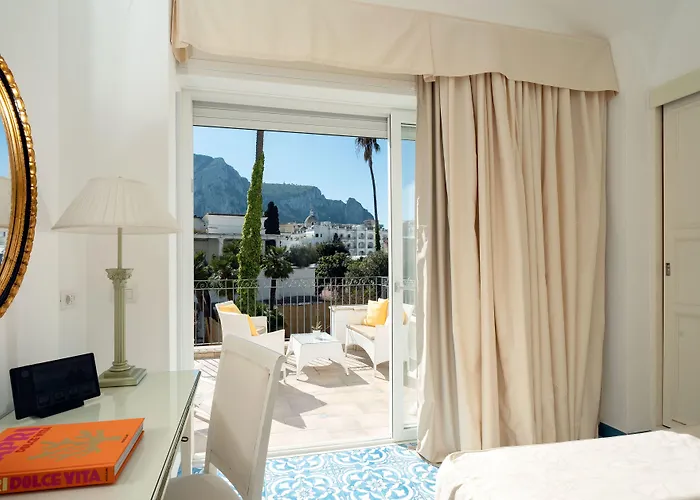 塞莱尼酒店 卡普里