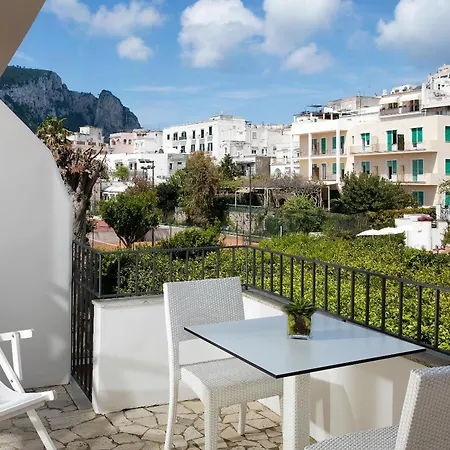 シレーネ ホテル カプリ