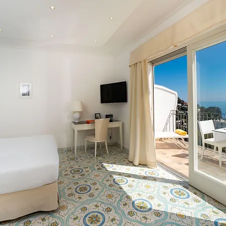 シレーネ ホテル カプリ