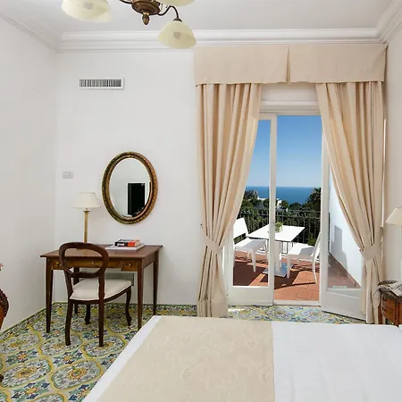 シレーネ ホテル カプリ