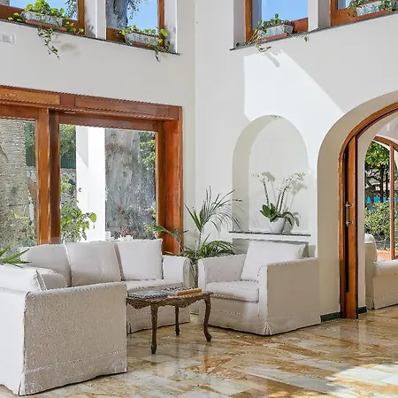 シレーネ ホテル